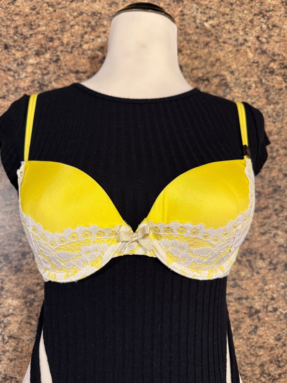 Victoria's Secret Yellow Satin & White Lace Push-Up Bra 32D